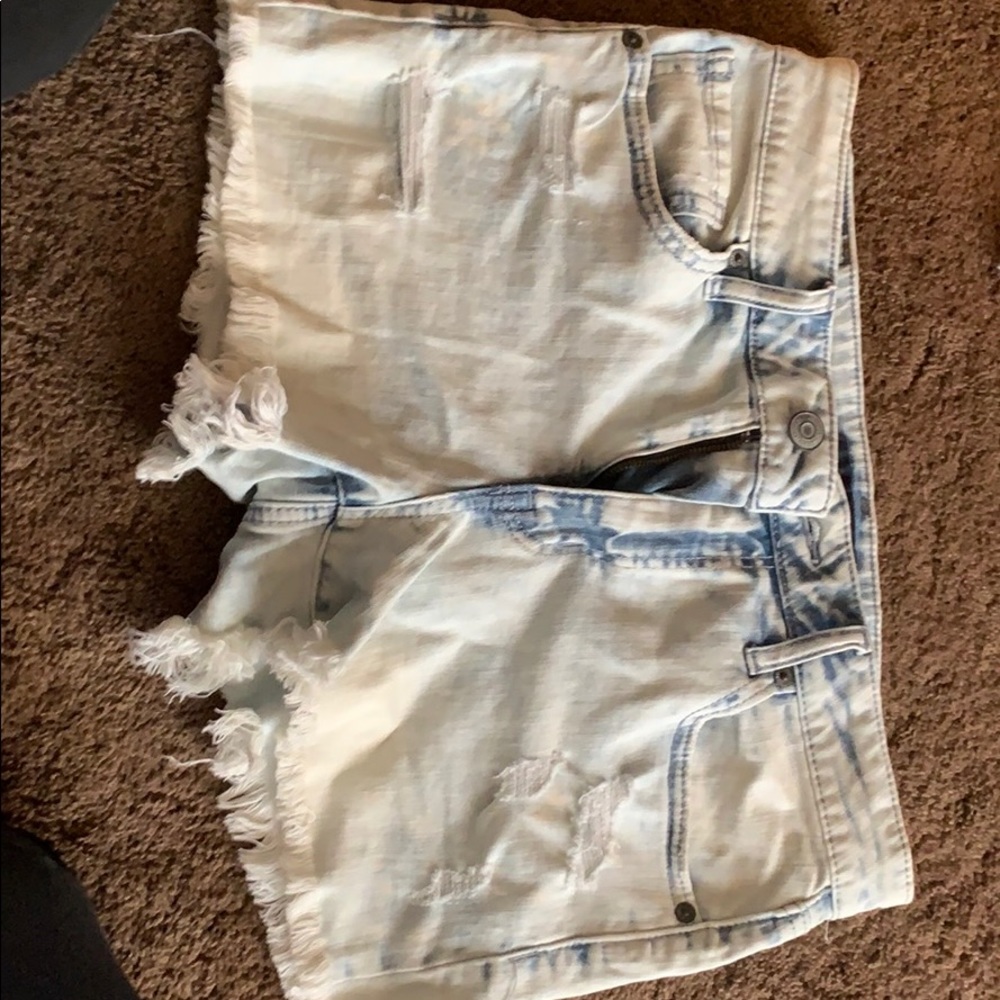 Light wash jean shorts